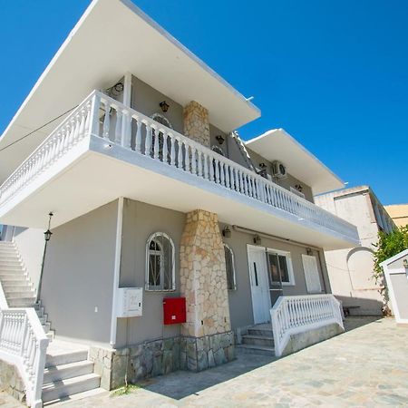 Mare Dentro Kalamaki Beachroad Apts By "Elite" Экстерьер фото